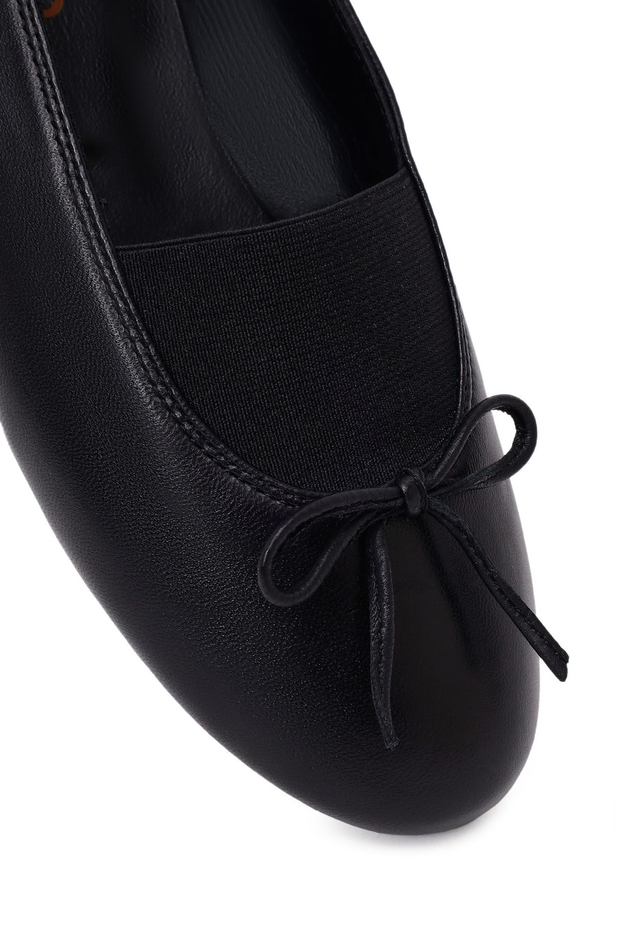 Woman Black Leather Ballet Flat