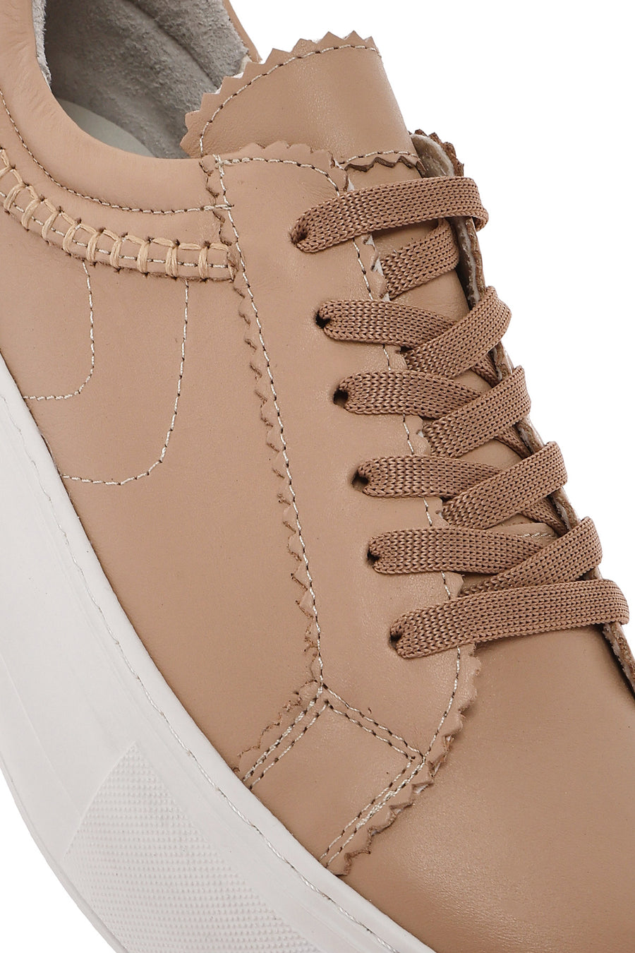 Kadın Bej Bağcıklı Kalın Tabanlı Deri Sneaker