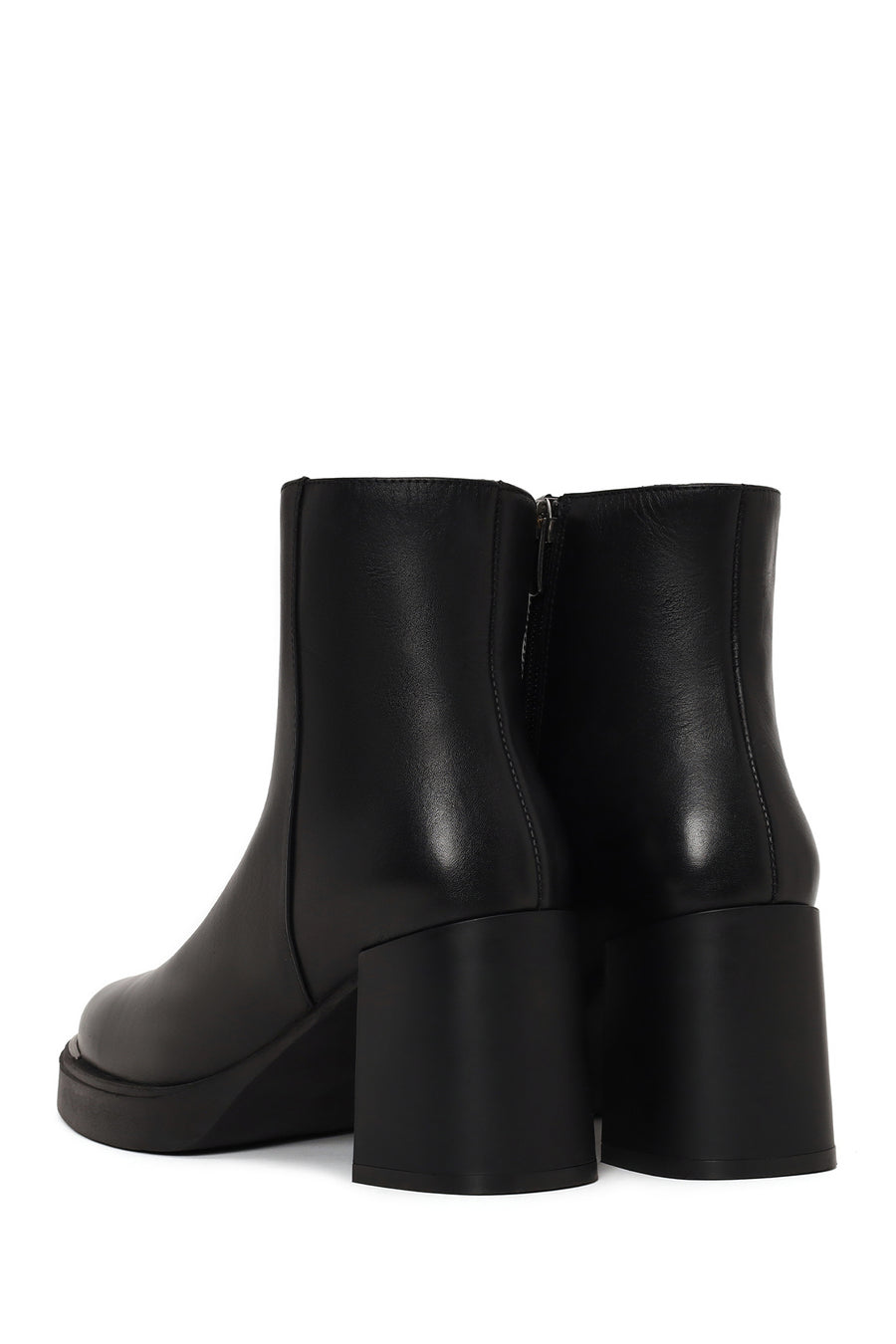 Woman Black Zip Closure Thick-Heeled Leather Boots