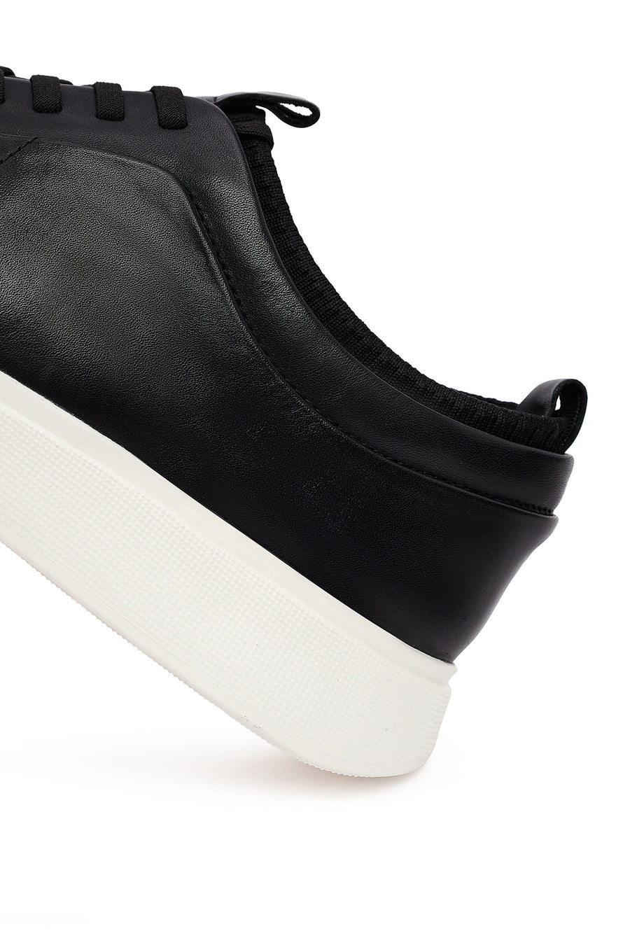 Erkek Siyah Bağcıklı Kalın Tabanlı Deri Sneaker