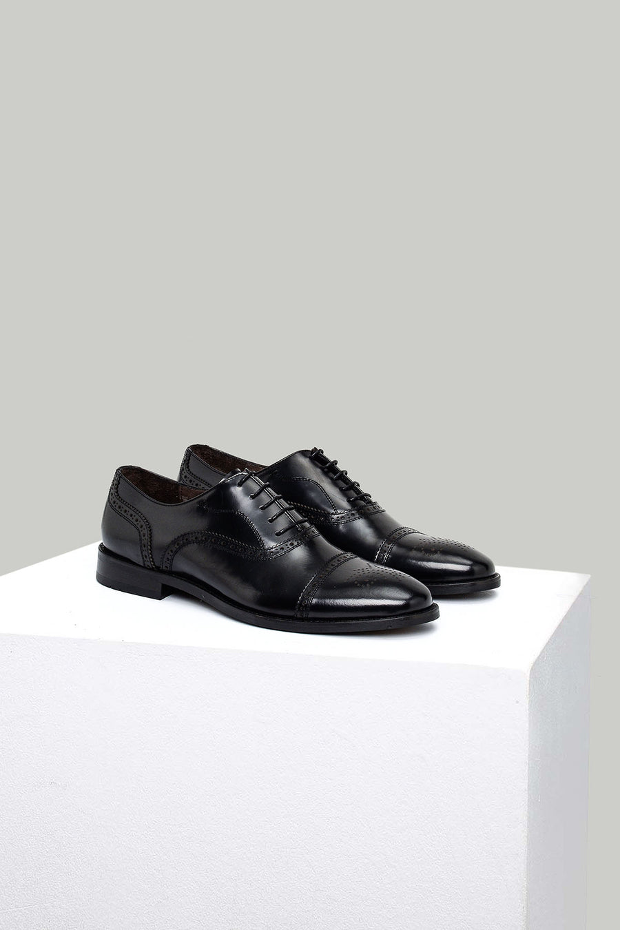 Men's shoes