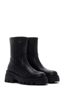 Women's Black Thick Soled Zippered Casual Boots | Derimod