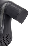 Woman Black Zippered Chunky Heels Leather Boot | Derimod
