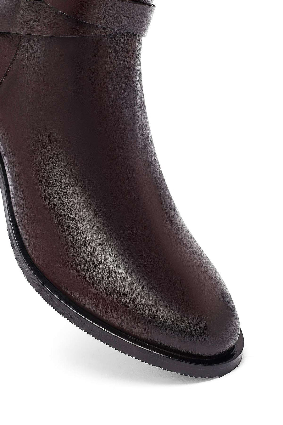 Woman Brown Zip Closure Chunky Heeled Leather Boots