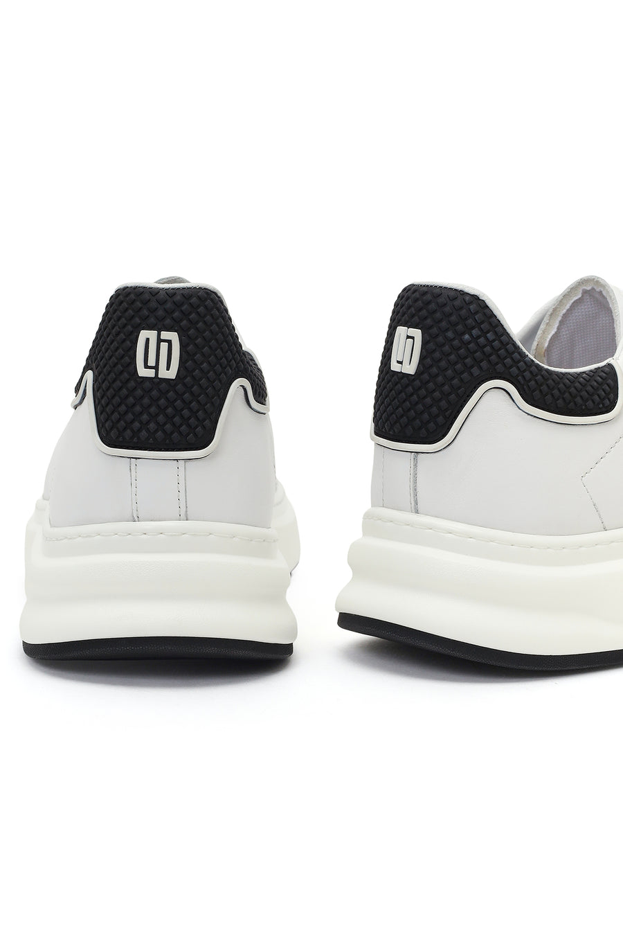 Men's White Lace-up Thick-Sole Leather Sneaker