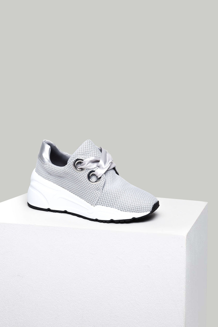 High-Sole Women's Leather Sneaker 18SFD10806F | Derimod