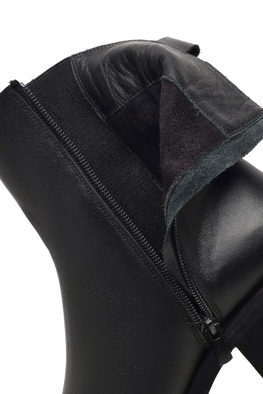 Woman Black Zip Closure Leather Boots