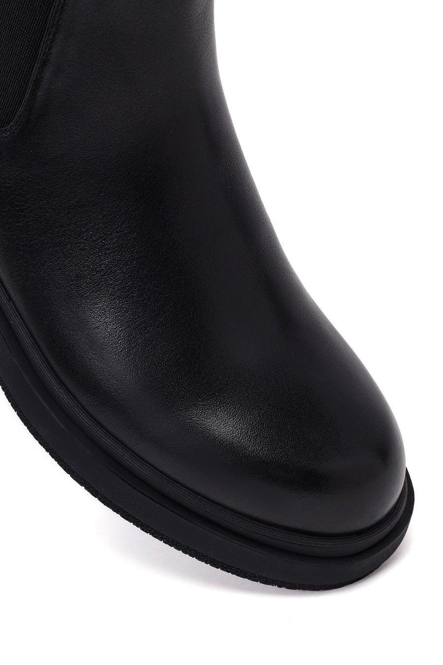 Woman Black Metal Detailed Leather Chelsea Boots