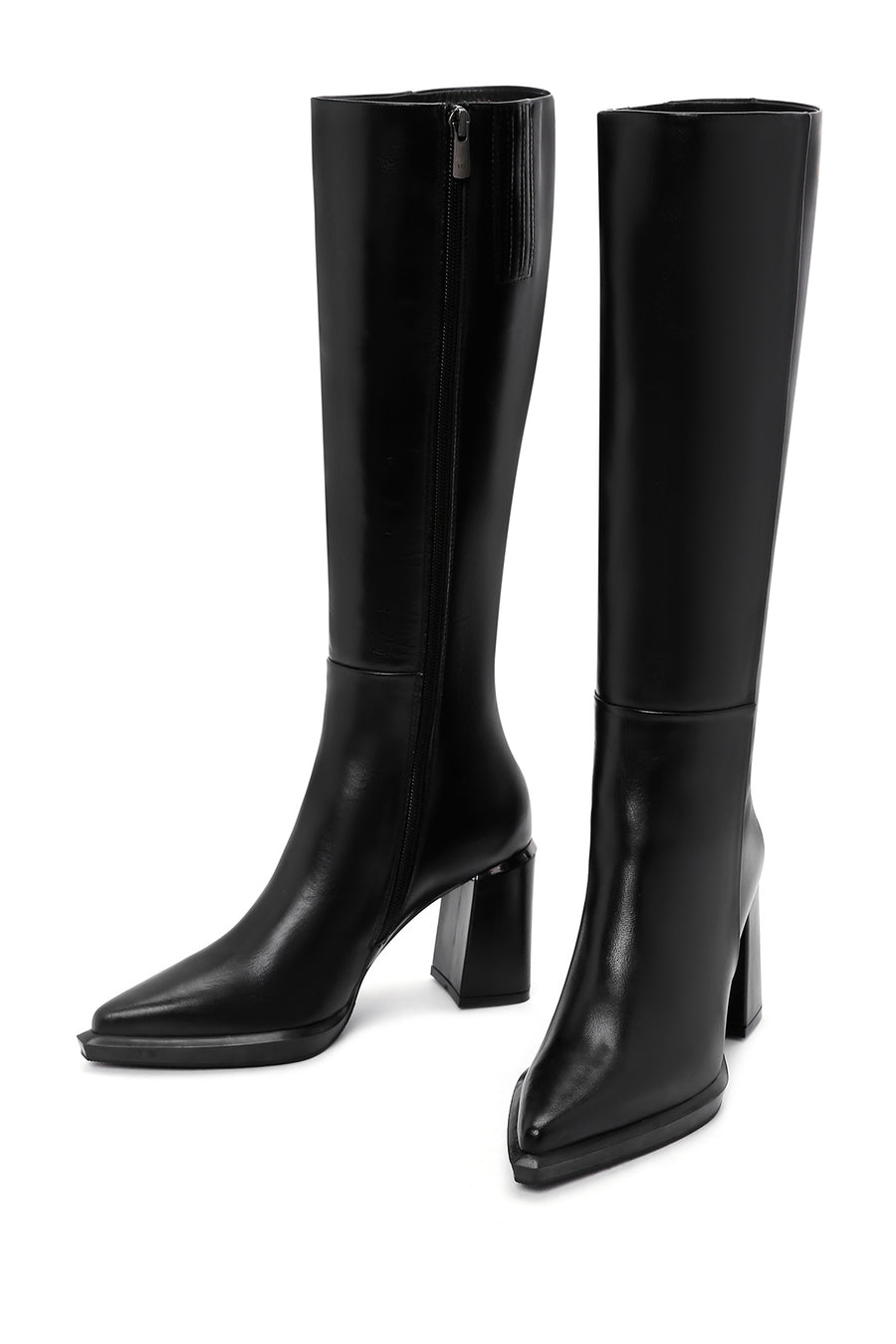 Woman Black Zip Closure Chunky Heeled Leather Boots