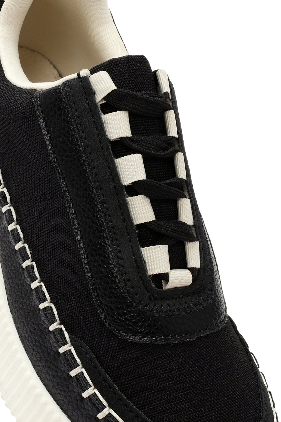 Kadın Siyah Bağcıklı Deri Sneaker